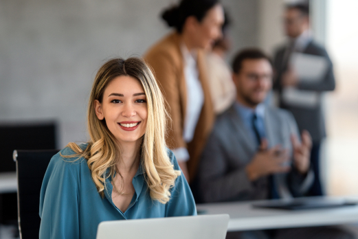 How to Choose the Right  Immigration Consultant or Lawyer